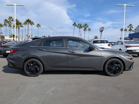 New 2026 Hyundai Elantra SEL Sport image 5