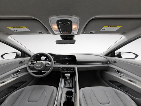 Used 2024 Hyundai Elantra SEL FWD image 11