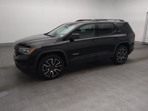 Used 2019 GMC Acadia SLT w/ Black Edition FWD image 2