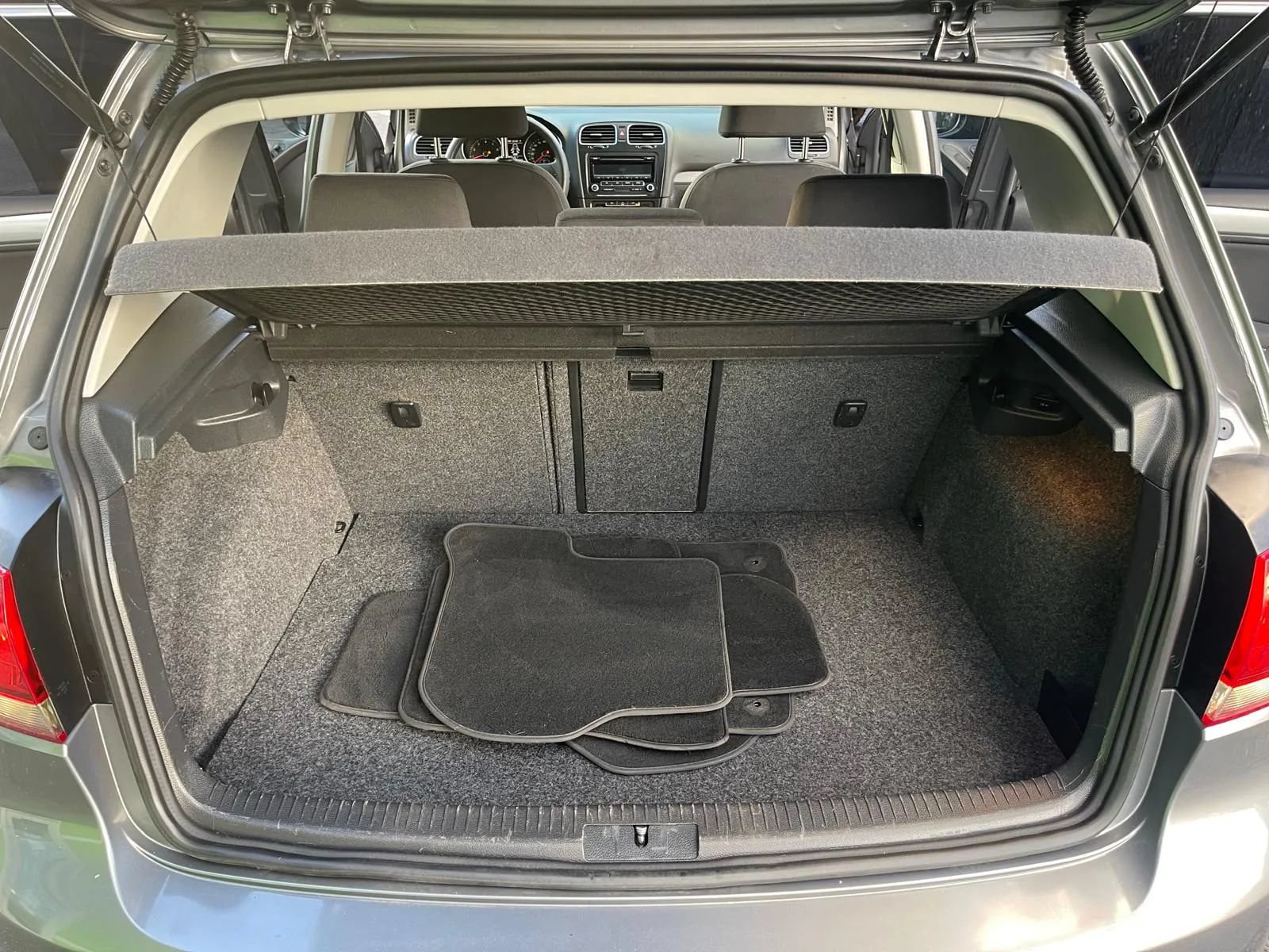 Used 2013 Volkswagen Golf 4-Door FWD image 19