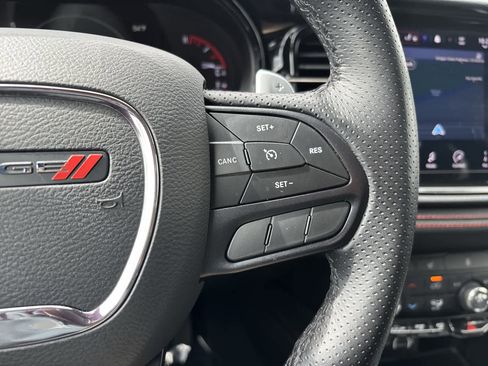Used 2025 Dodge Durango GT AWD/4WD image 13