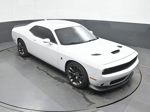 Used 2021 Dodge Challenger R/T Scat Pack RWD image 33