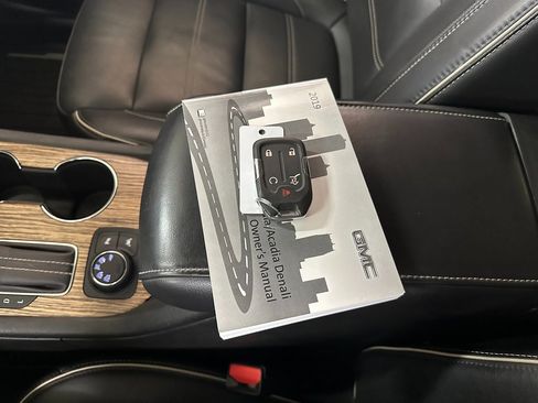 Used 2019 GMC Acadia Denali w/ Technology Package image 45