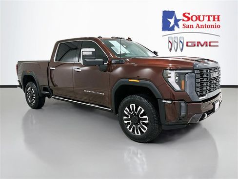 Used 2024 GMC Sierra 2500 Denali Ultimate image 1