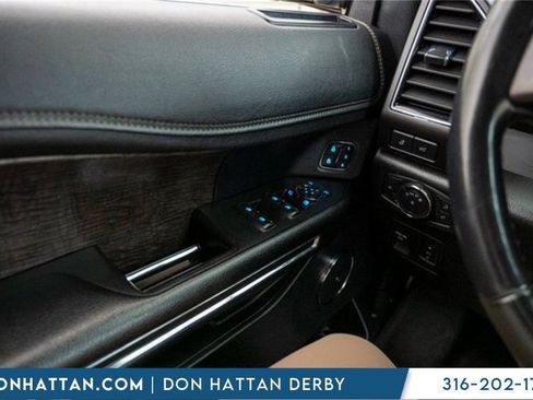 Used 2021 Ford Expedition Limited image 19