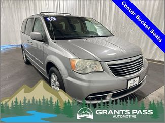 Used 2013 Chrysler Town & Country Touring image 1