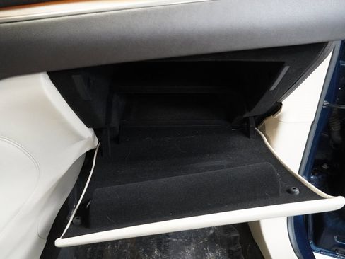 Used 2016 Lincoln MKC Reserve image 37