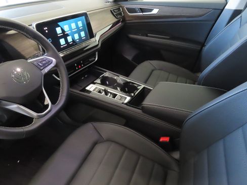 New 2026 Volkswagen Atlas SEL image 23