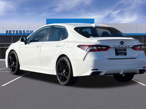 Used 2021 Toyota Camry SE image 6