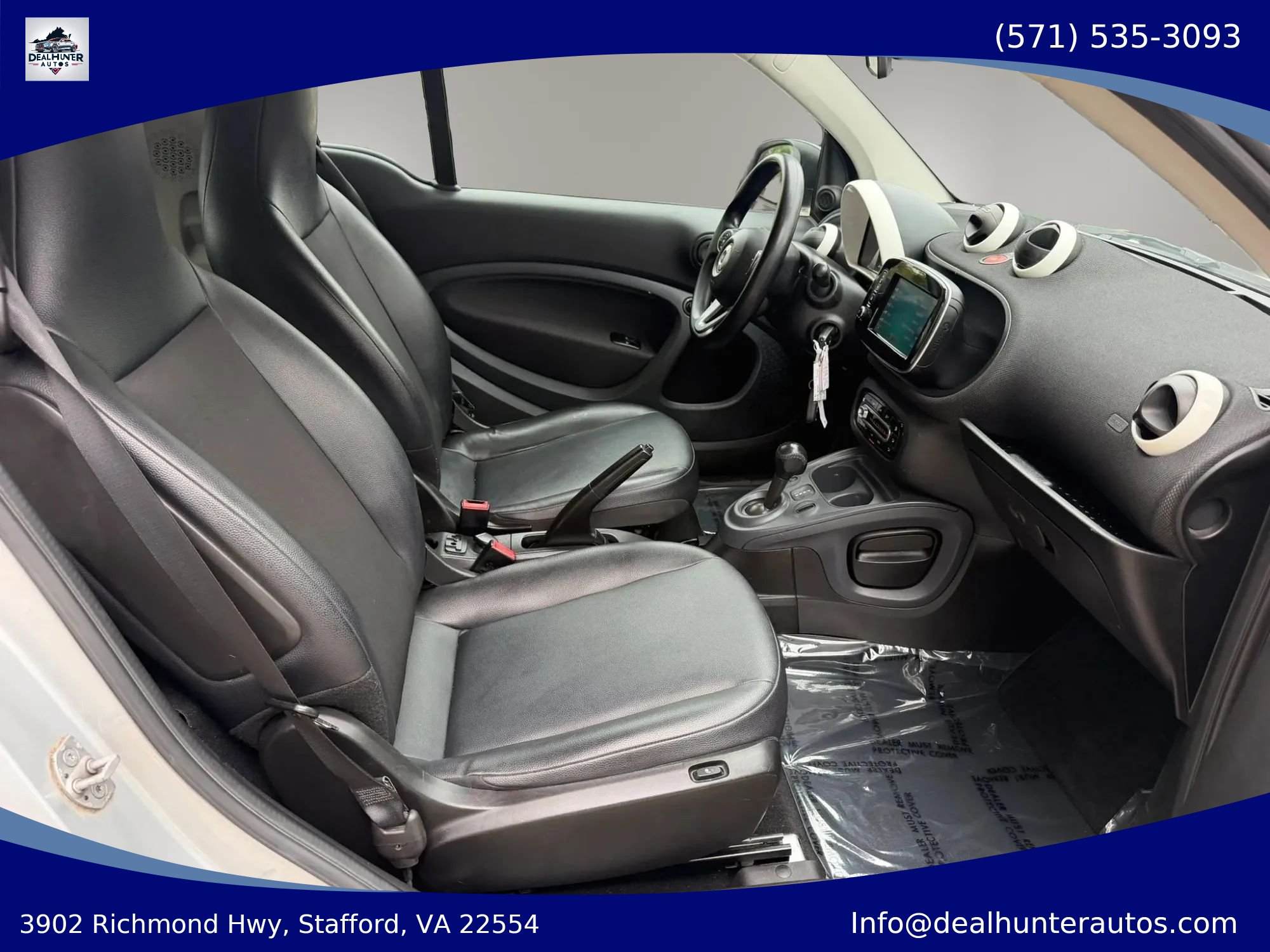 Used 2016 smart fortwo pure RWD image 11