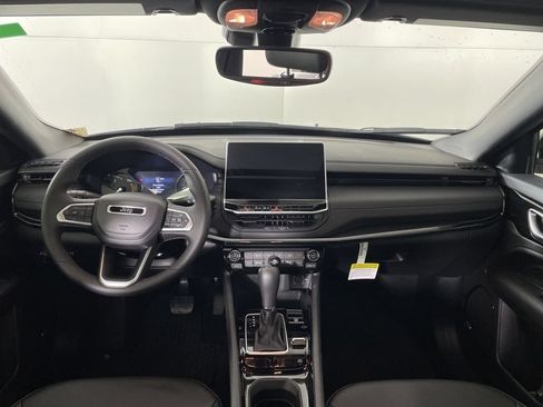 New 2026 Jeep Compass Latitude w/ Sun and Sound Group AWD/4WD image 35