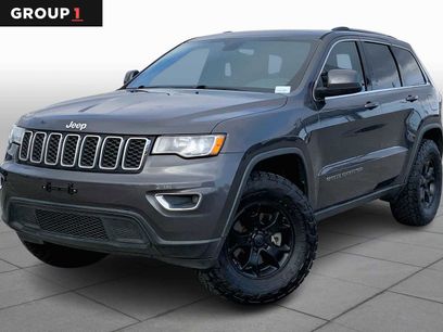 Used 2017 Jeep Grand Cherokee Laredo w/ Quick Order Package 2BE