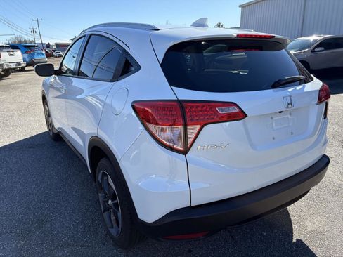 Used 2018 Honda HR-V EX-L image 6