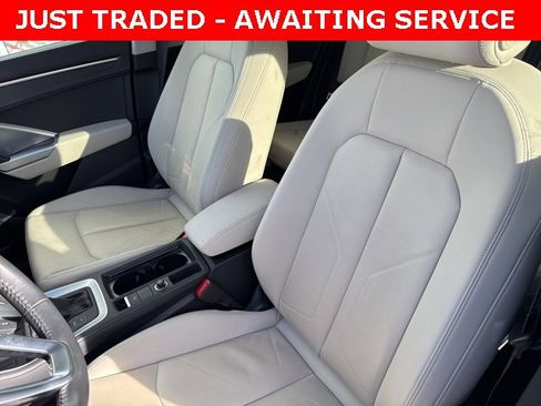 Used 2020 Audi Q3 2.0T Premium Plus image 12