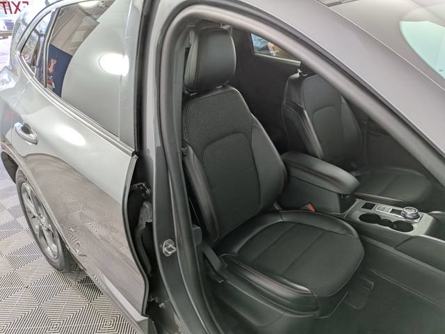 Used 2024 Ford Escape ST-Line w/ Tech Pack #1 AWD/4WD image 31