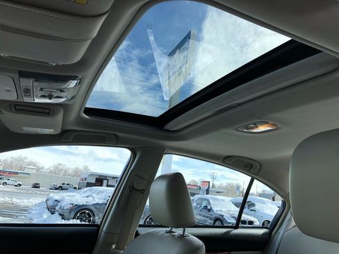 Used 2012 Subaru Legacy 3.6R Limited image 13