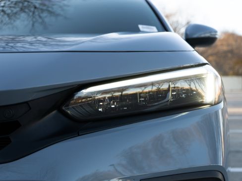 Used 2022 Honda Civic Sport Touring image 11