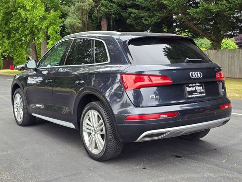 Used 2018 Audi Q5 2.0T Premium Plus w/ Premium Plus Package AWD/4WD image 4