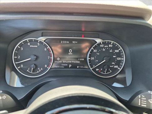 Used 2021 Nissan Rogue SV FWD image 11