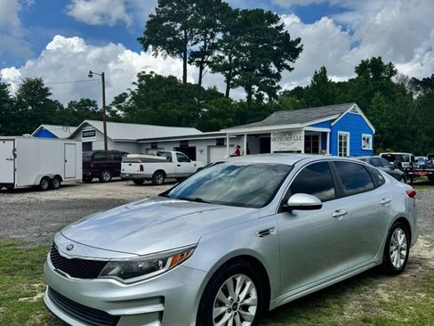 Used 2016 Kia Optima LX w/ Option Group 014 FWD image 5