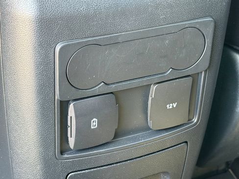 Used 2023 Ford Explorer XLT w/ Equipment Group 202A AWD/4WD image 20