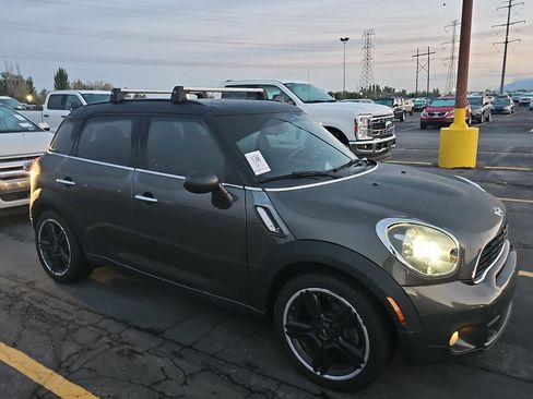 Used 2014 MINI Cooper Countryman S w/ Premium Package image 2