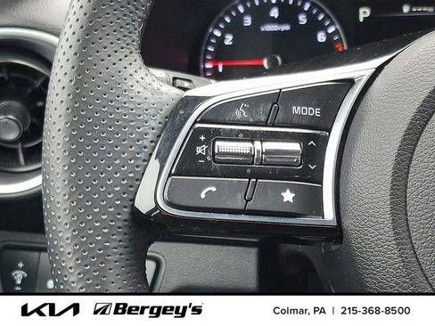 Used 2022 Kia Forte GT-Line image 23