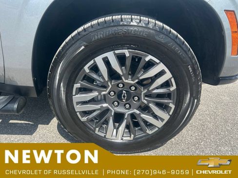 Used 2025 Chevrolet Suburban Z71 w/ Comfort Package AWD/4WD image 50