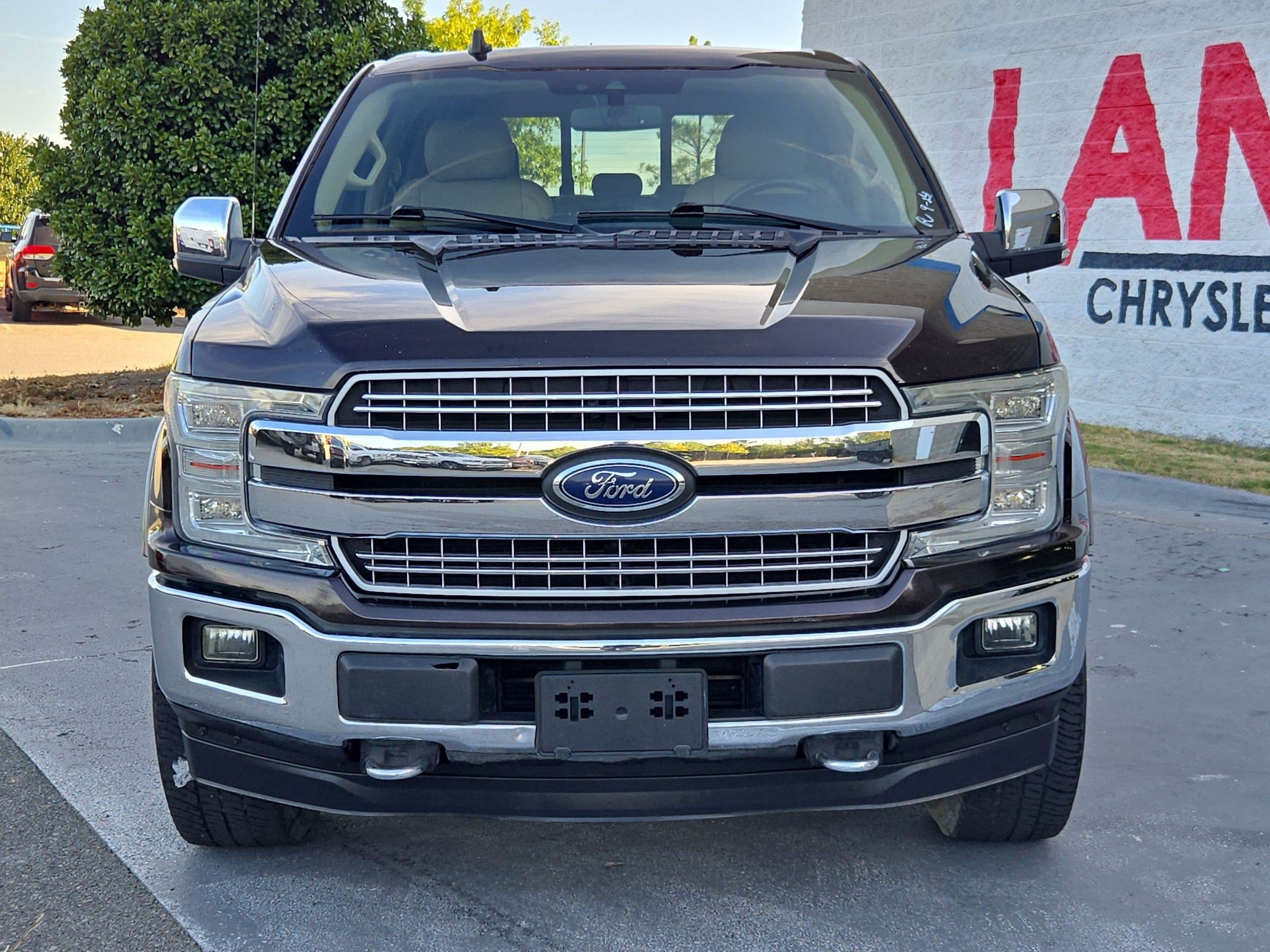 Used 2019 Ford F150 Lariat w/ Equipment Group 502A Luxury AWD/4WD image 2