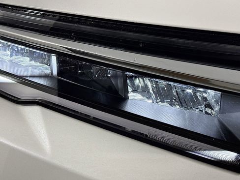 New 2026 Honda Pilot Touring image 11