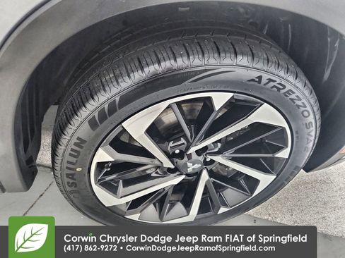 Used 2024 Mitsubishi Outlander SE image 35