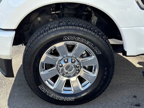 Used 2021 Ford F250 Platinum w/ FX4 Off-Road Package image 23