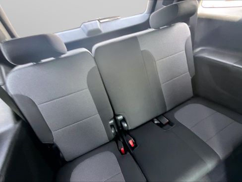 Used 2023 Chevrolet Traverse LT AWD/4WD image 19