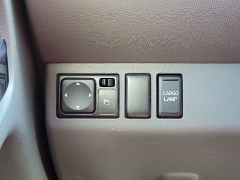 Used 2019 Nissan Frontier SL RWD image 28