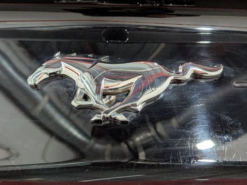 Used 2018 Ford Mustang Coupe image 41