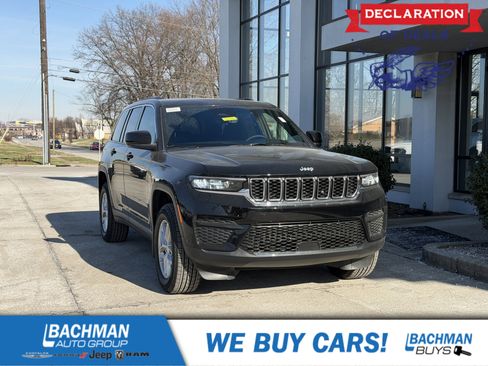 New 2025 Jeep Grand Cherokee Laredo X w/ Luxury Tech Group I AWD/4WD image 1