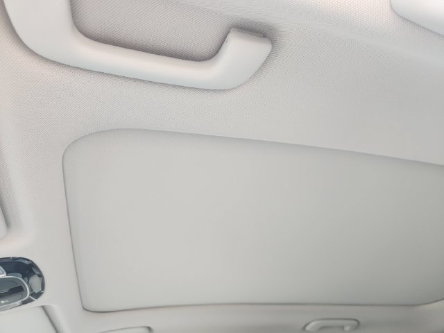 Used 2023 Hyundai Tucson Limited w/ Winter Package FWD image 24