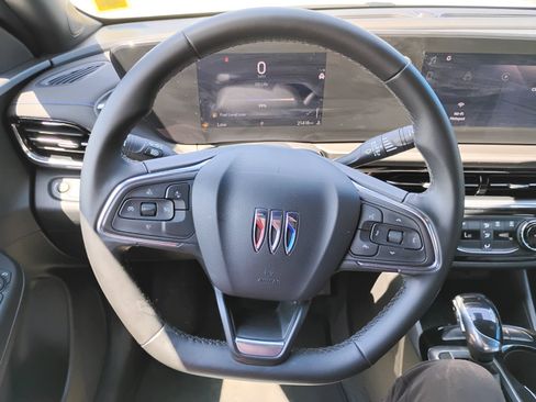 Used 2025 Buick Envista Sport Touring FWD image 20