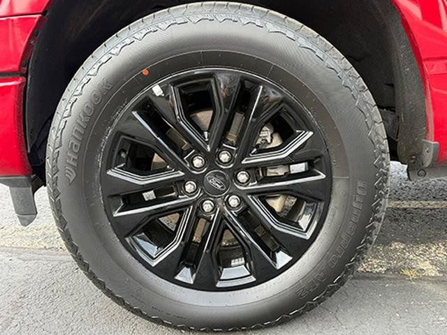 Used 2022 Ford F150 Lariat w/ Equipment Group 502A High AWD/4WD image 11