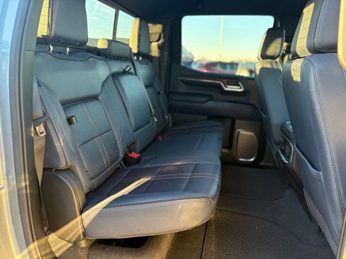 Used 2024 Chevrolet Silverado 1500 High Country AWD/4WD image 12