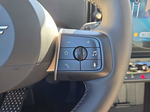 Used 2025 MINI Cooper 2-Door Hardtop image 20