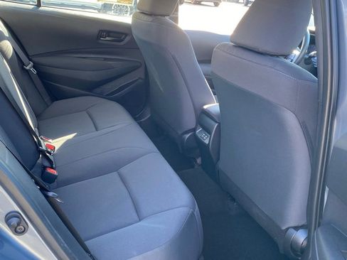 Used 2025 Toyota Corolla LE image 17