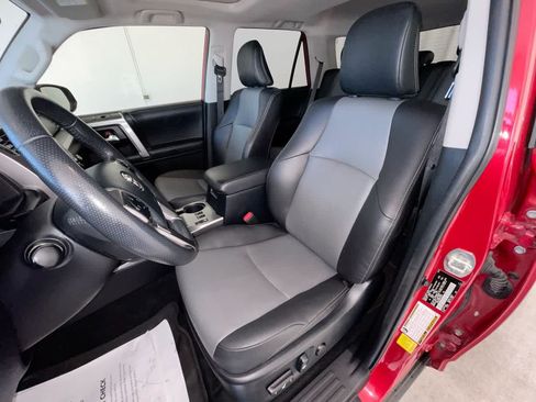 Used 2024 Toyota 4Runner SR5 Premium w/ Moonroof Package AWD/4WD image 11