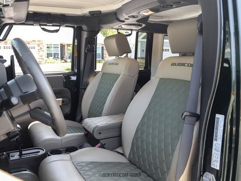 Used 2010 Jeep Wrangler Unlimited Rubicon w/ Dual Top Group AWD/4WD image 69