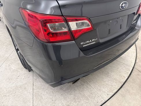 Used 2018 Subaru Legacy 2.5i Premium AWD/4WD image 22