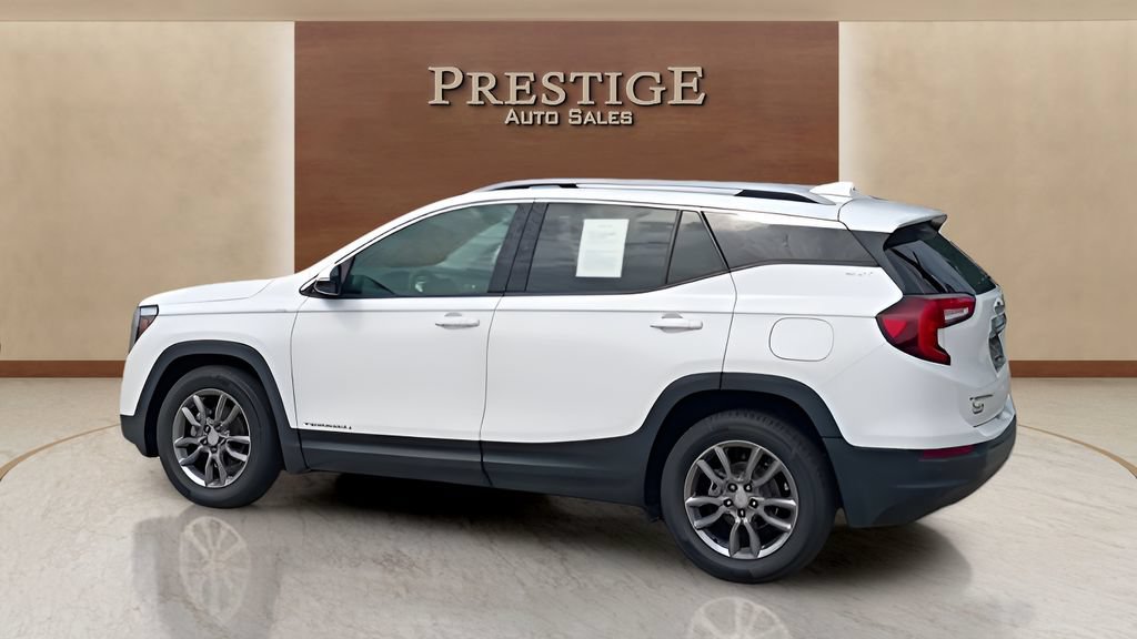 Used 2023 GMC Terrain SLT FWD image 14