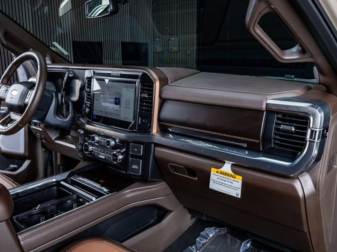 Used 2026 Ford F450 King Ranch w/ Chrome Package image 17