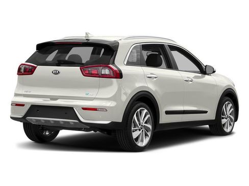 Used 2017 Kia Niro EX FWD image 2