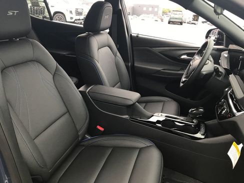 New 2026 Buick Envista Sport Touring FWD image 39