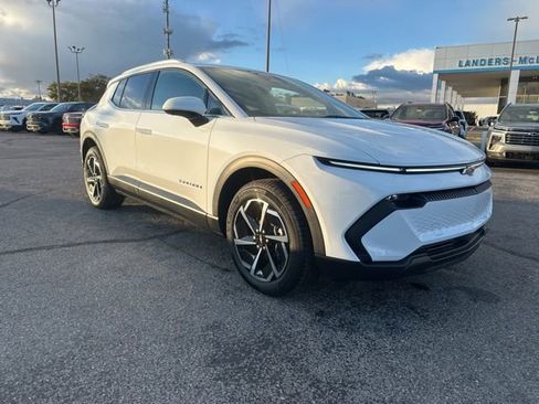 New 2026 Chevrolet Equinox EV LT image 1